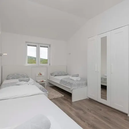 Stunning In Vinjani Donji With Kitchen Σπίτι διακοπών *