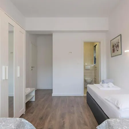 Stunning In Vinjani Donji With Kitchen Σπίτι διακοπών Majici